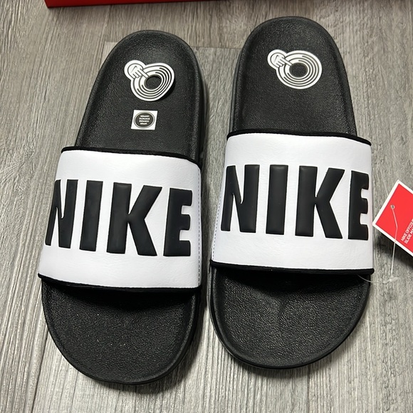 Nike off court marble Men’s Black and White Slide Sandals/ size 9 - Picture 2 of 7